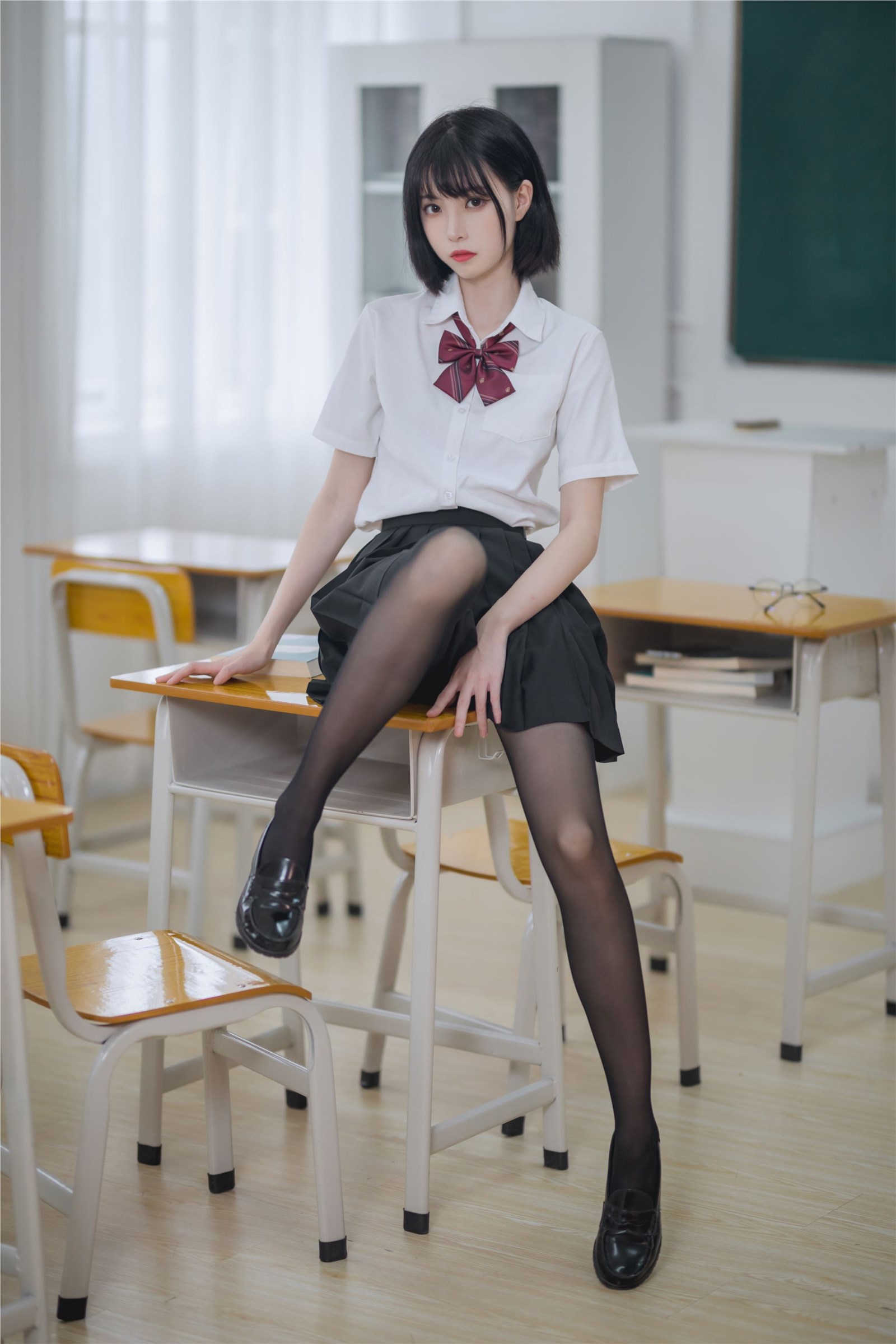 Xu LAN NO.001 Classroom JK Black Silk(14)